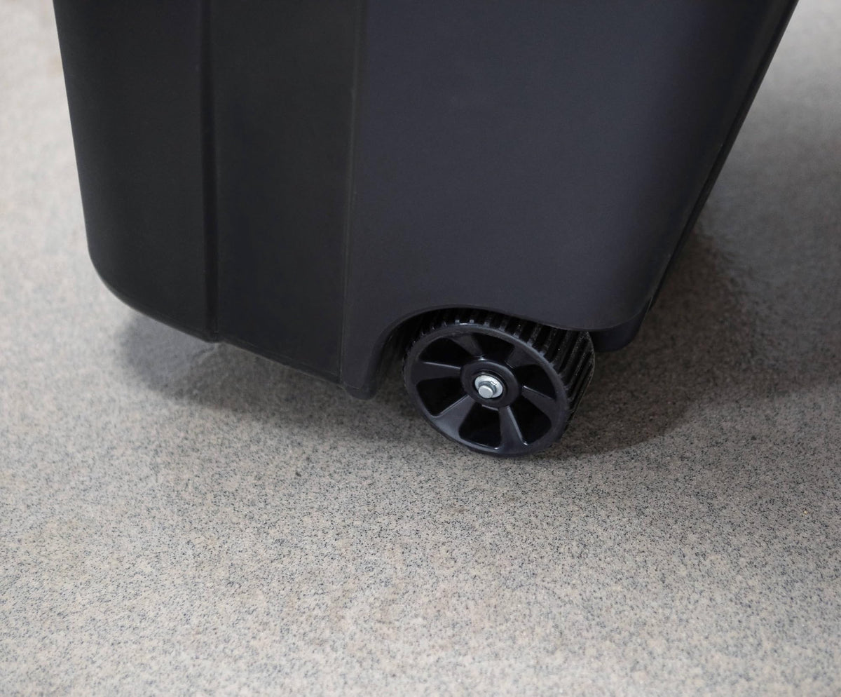 32 Gallon Black Plastic Garbage Can with Attached Lid B249349